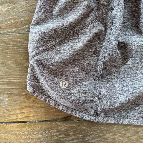 Lululemon Tracker Short V 4" Heather Lux Multi Black / Black Size 4 - Picture 5 of 9